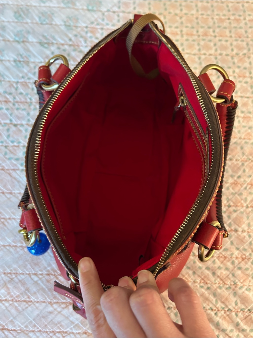 Dooney & Bourke Red Florentine Medium Mail Satchel, excellent used condition - Picture 9 of 15